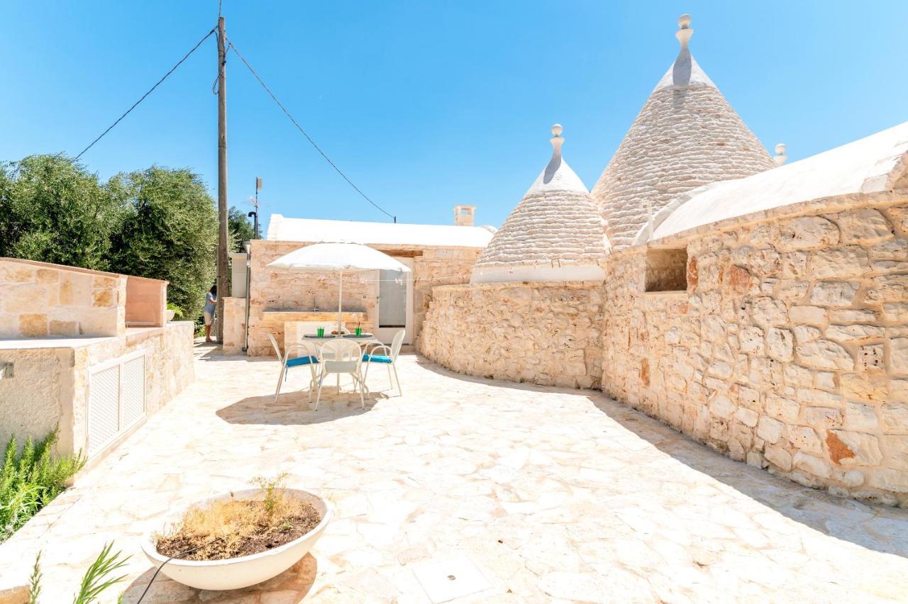 Trullo Zese Con Piscina Privata Villa San Michele Salentino Exterior photo