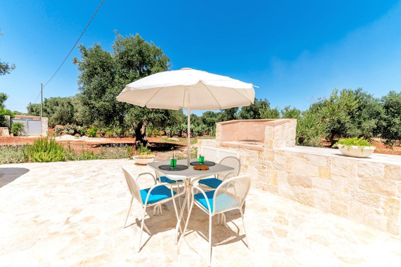 Trullo Zese Con Piscina Privata Villa San Michele Salentino Exterior photo
