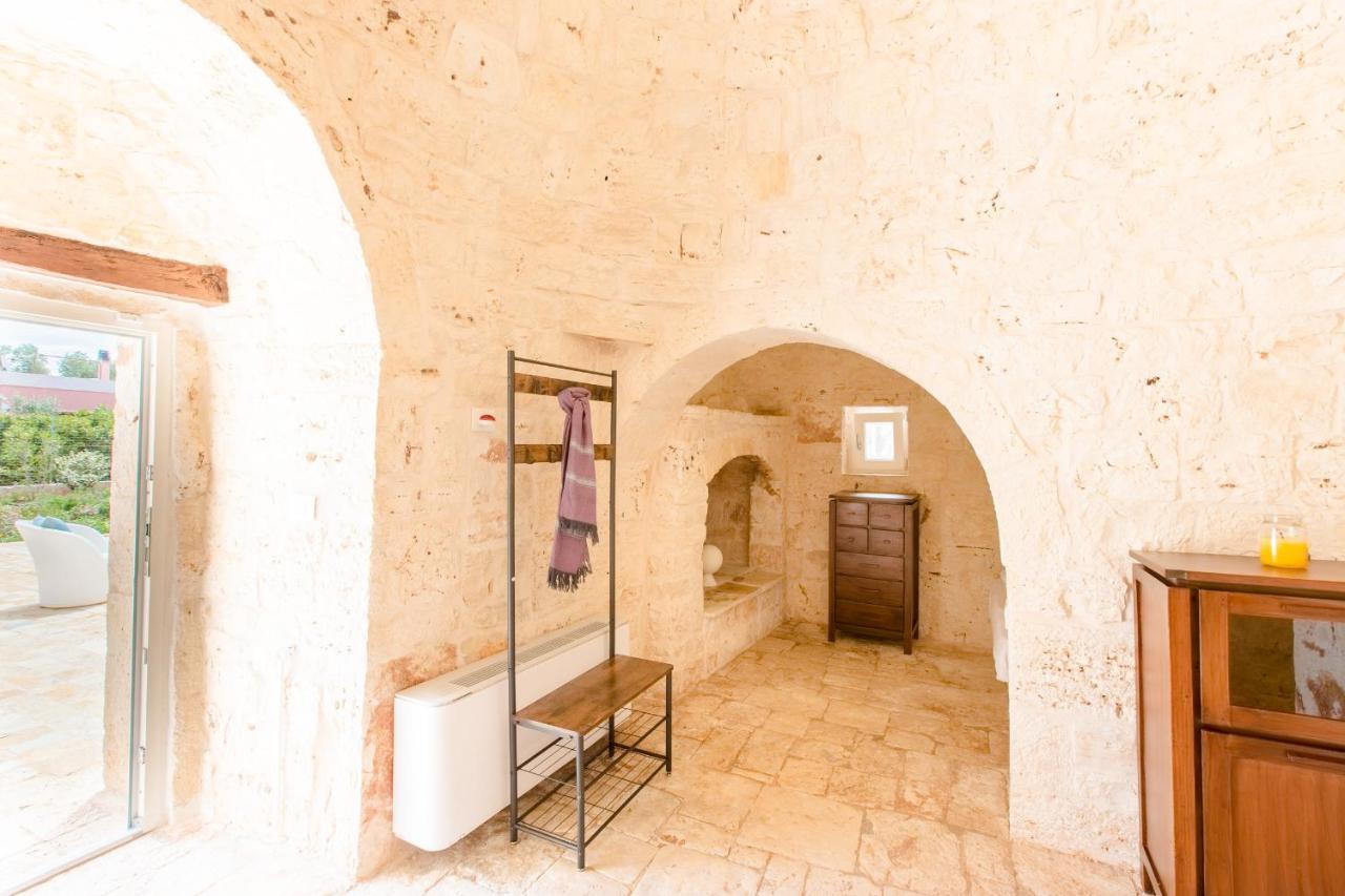 Trullo Zese Con Piscina Privata Villa San Michele Salentino Exterior photo